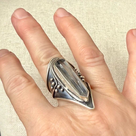 Acid Queen Jewelry Amplifier Ring, Size 8 US - Picture 2 of 9